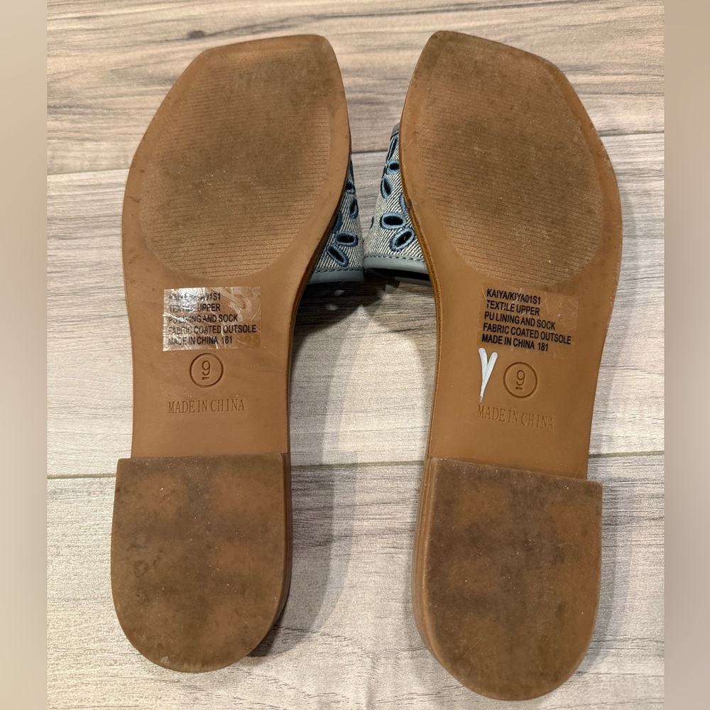 STEVE MADDEN Kaiya Denim Floral Slide Sandals - Picture 2 of 4